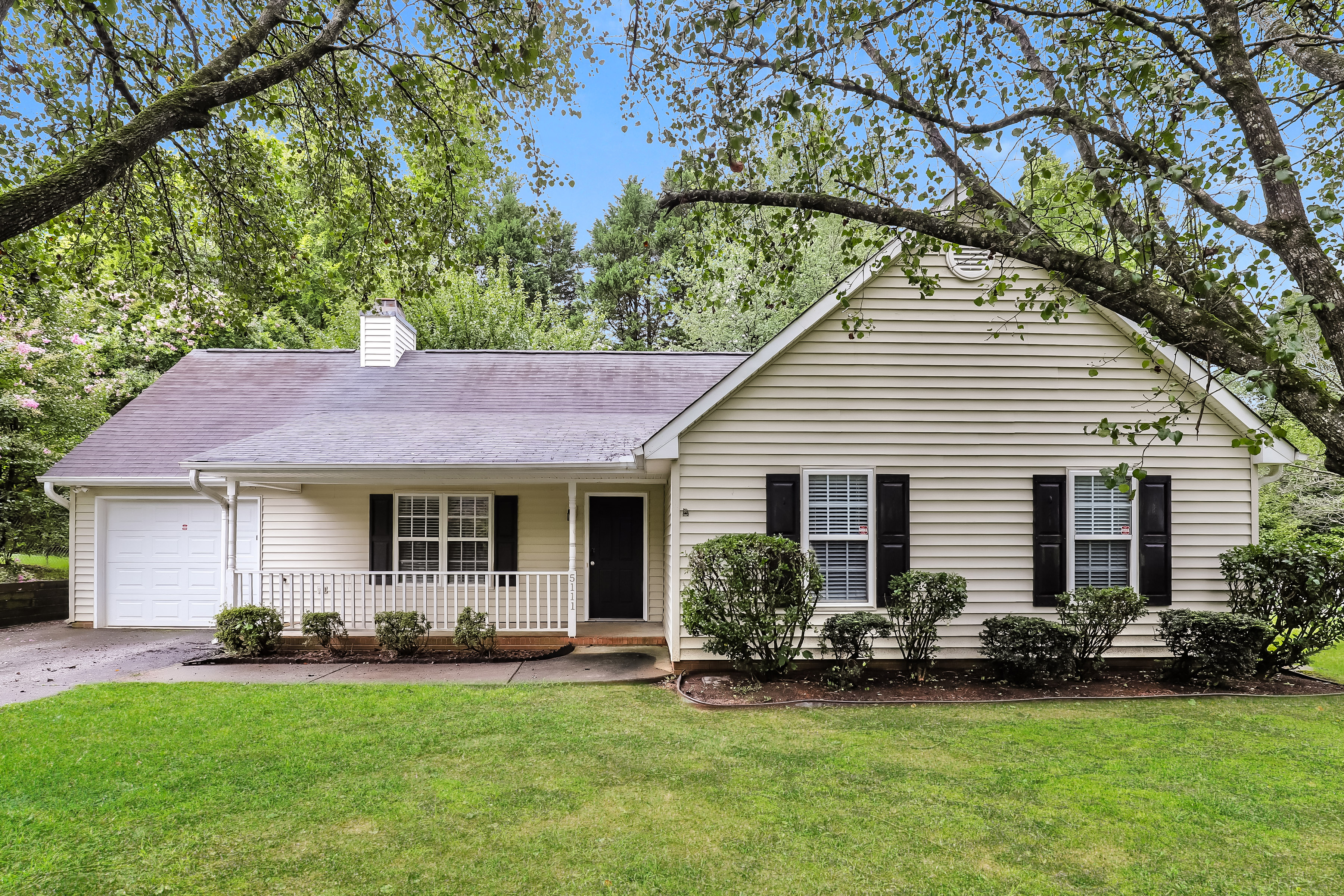 5111 Windsbury Ridge Rd Clemmons, NC 27012